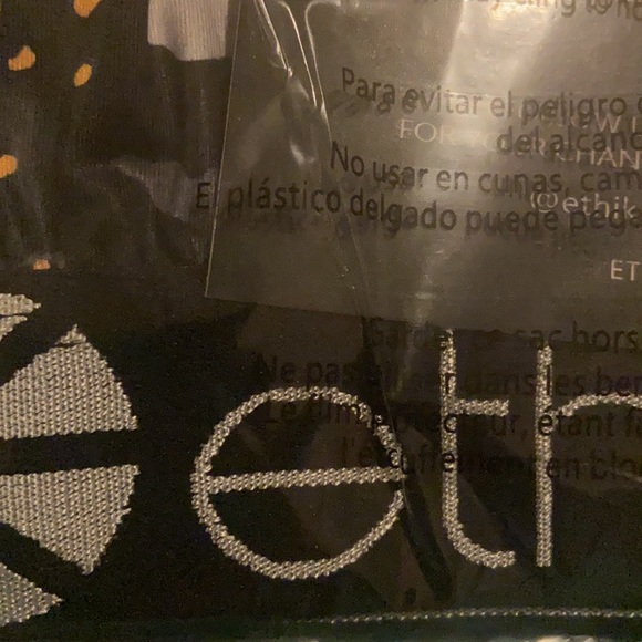 Ethika Lifestyle Camo -Biker Shorts And Sports Bra - Picture 8 of 8